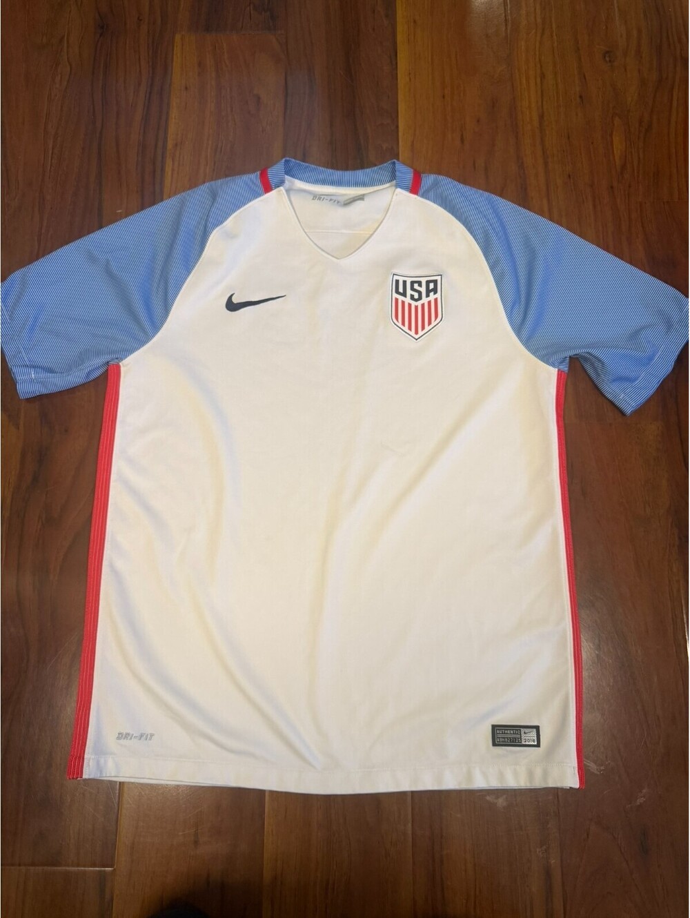 USA Soccer Jersey Mens Large White Blue Nike Dri Fit USMNT Crest Home Shirt 2016